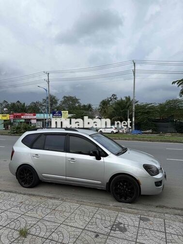 Kia Carens 2011 MT xe gia đình sử dụng