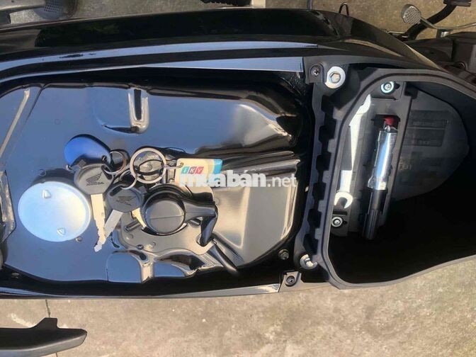 Honda Wave Blade 2022 6900km Đen đỏ