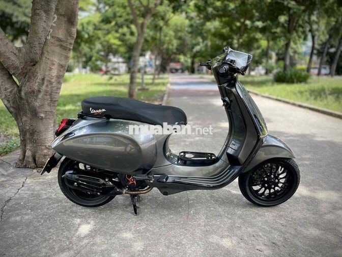 Piaggio Vespa Sprint Xám dk2019