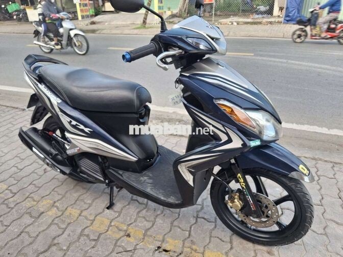 Yamaha Luvias 2012 màu Xanh
