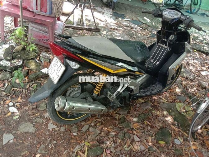Yamaha Nouvo LX 135cc đen bạc