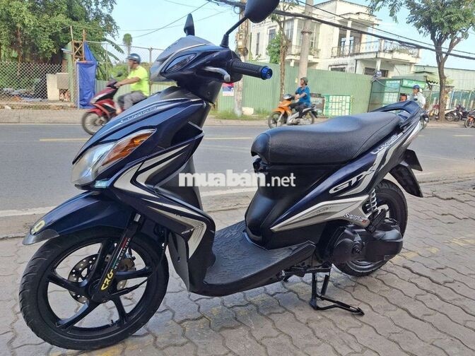Yamaha Luvias 2012 màu Xanh