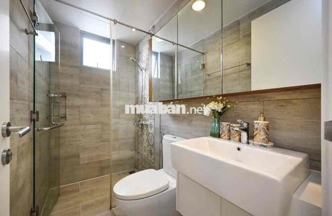 Cách Quận 1 có 2km,sổ sẵn 2 tỷ 15 bao Vat ,Phan Đình Phùng vay kẹt 75%