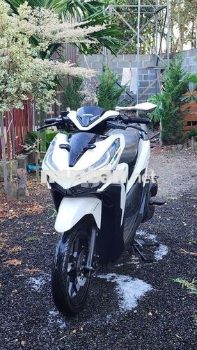 xe gia đình bán Honda Vario 125 2022  màu trắng