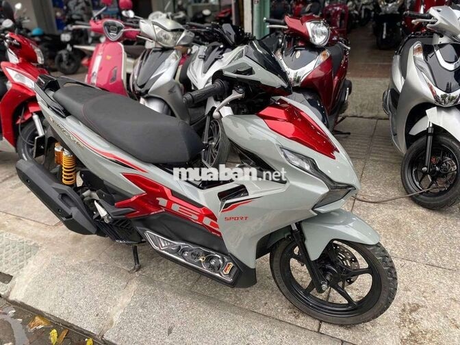 Honda Air Blade 160 2023 xám đỏ mới 90%
