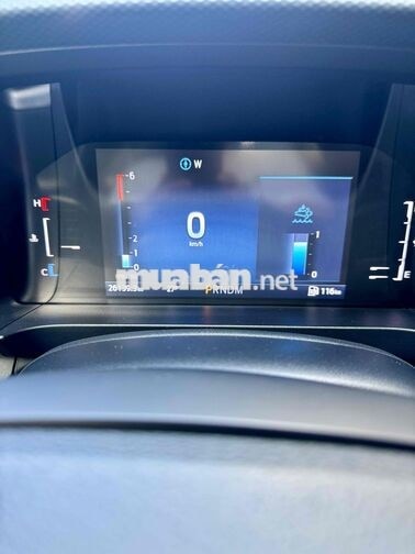 Ford Everest Ambient 2024 7 chỗ 26.000 km