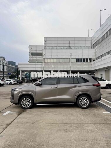 Toyota Innova Cross 2025 Bản 2.0V Xăng Cao Cấp
