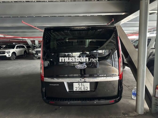 Ford Tourneo 2019 Titanium 7 chổ MPV, vay NH 75%