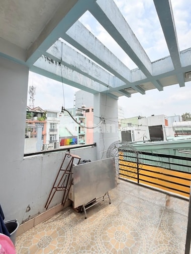 Bán nhà Đề Thám Q1 dt 3,3x8m 4 tầng BTCT 10m ra mặt tiền chỉ 6,9 tỷ.