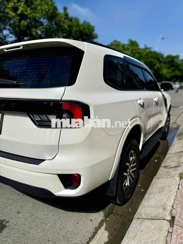 Ford Everest Ambient 2024 7 chỗ 26.000 km