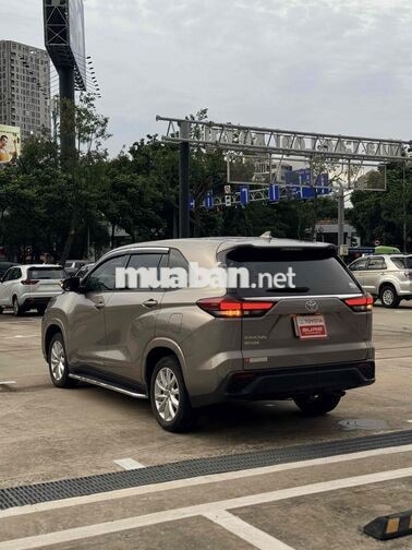 Toyota Innova Cross 2025 Bản 2.0V Xăng Cao Cấp