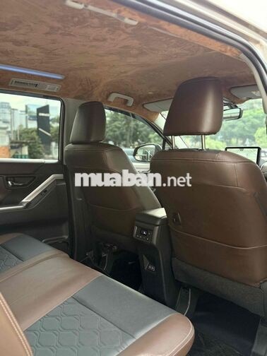 Toyota Innova Cross 2025 Bản 2.0V Xăng Cao Cấp