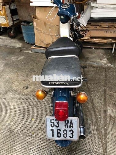 Honda Super Cub màu Xanh trắng