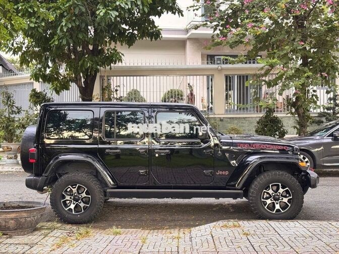 Jeep Wrangler Rubicon 2023, Màu đen, Xe đẹp.