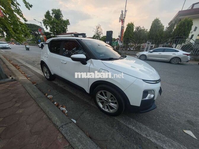 Xe điện VinFast VF5 Plus 2024 trắng