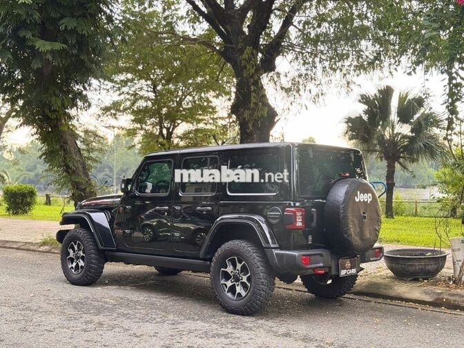 Jeep Wrangler Rubicon 2023, Màu đen, Xe đẹp.