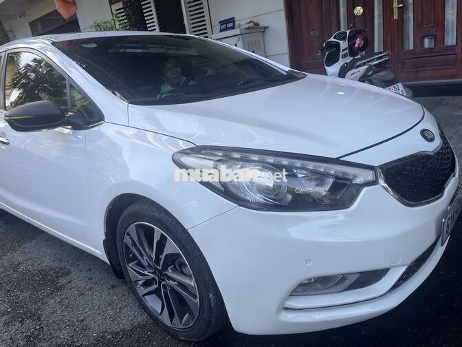 KIA CERATO HATCHBACK SỐ TỰ ĐỘNG TRẮNG