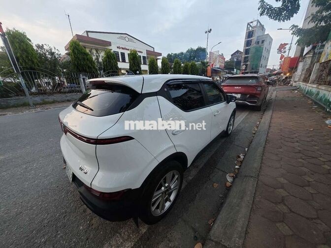 Xe điện VinFast VF5 Plus 2024 trắng