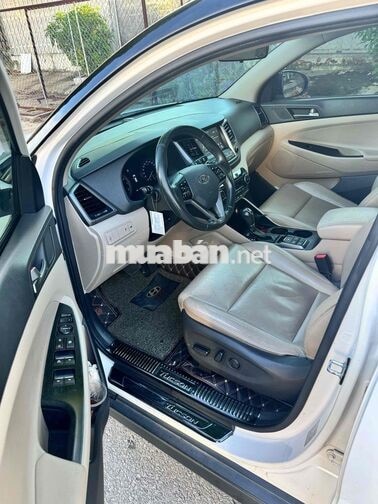 Hyundai Tucson 2017 2.0 Tự động trắng