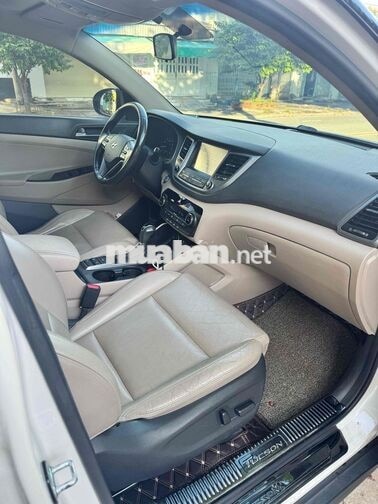 Hyundai Tucson 2017 2.0 Tự động trắng