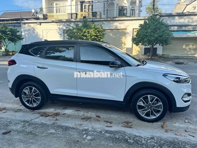 Hyundai Tucson 2017 2.0 Tự động trắng