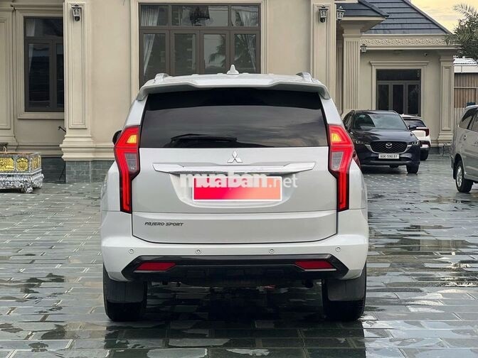 Pajero Sport Một Cầu Máy Dầu số tự động 2023