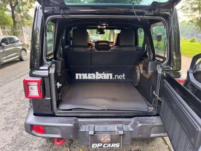 Jeep Wrangler Rubicon 2023, Màu đen, Xe đẹp.