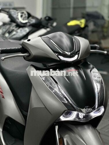 Honda SH350i 2023 màu bạc nhám