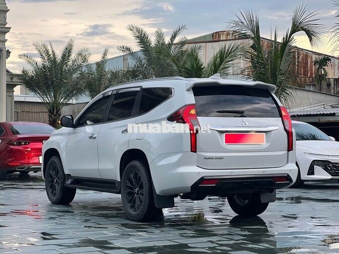Pajero Sport Một Cầu Máy Dầu số tự động 2023