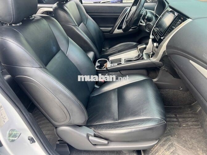 Pajero Sport Một Cầu Máy Dầu số tự động 2023