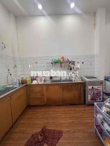 CHUNG CƯ MẶT TIỀN TRẦN PHÚ Q5 – 81M² CÔNG NHẬN – 2PN, 2WC