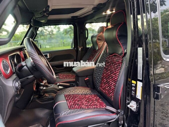 Jeep Wrangler Rubicon 2023, Màu đen, Xe đẹp.