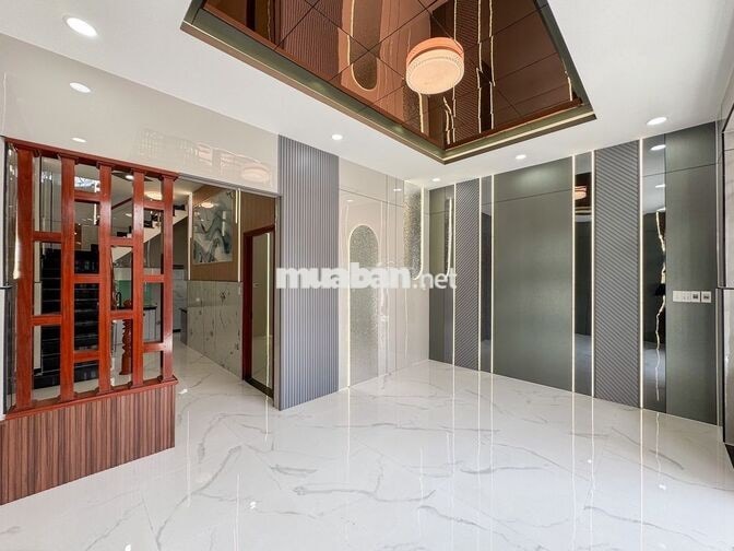 Cần bán nhà mặt tiền 124m2 (9,3x14m) 5PN - 4WC sát bệnh viện Hạnh Phúc