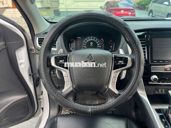 Pajero Sport Một Cầu Máy Dầu số tự động 2023