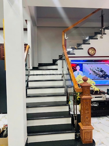 SIÊU PHẨM CÓ 102 NGAY CƯ XÁ ĐÔ THÀNH P4, Q.3 - 6M x 13M - 3 TẦNG