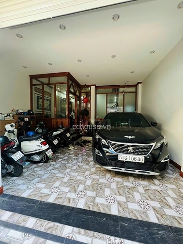 SIÊU PHẨM CÓ 102 NGAY CƯ XÁ ĐÔ THÀNH P4, Q.3 - 6M x 13M - 3 TẦNG