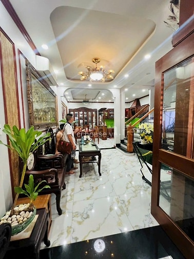SIÊU PHẨM CÓ 102 NGAY CƯ XÁ ĐÔ THÀNH P4, Q.3 - 6M x 13M - 3 TẦNG