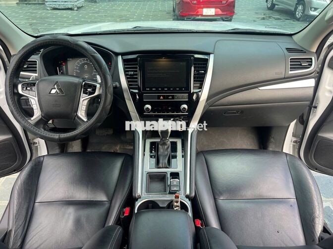 Pajero Sport Một Cầu Máy Dầu số tự động 2023