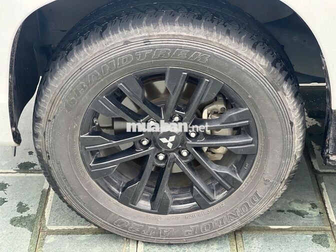 Pajero Sport Một Cầu Máy Dầu số tự động 2023