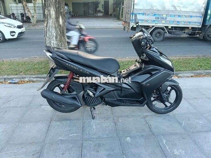 Honda Air Blade màu đen