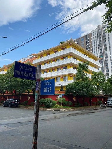 Nợ Ngân Hàng 17 Tỷ Cần Bán Gấp Nhà MTKD Góc 2 MT Khu Bình Phú Quận 6