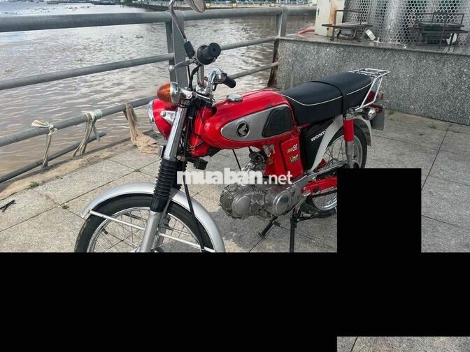 Honda SS50 màu đỏ cũ