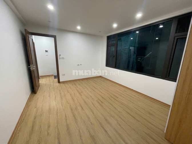 bán nhà mới xây dựng, khu trung tâm quận Ba Đình cũ, thuận tiện đi lại