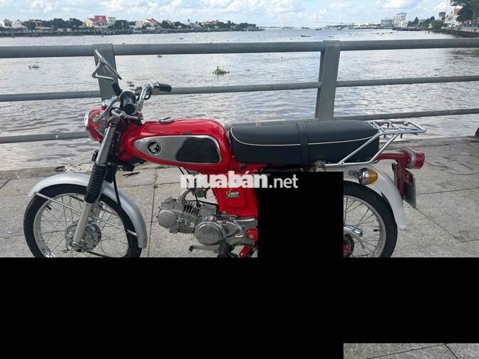 Honda SS50 màu đỏ cũ