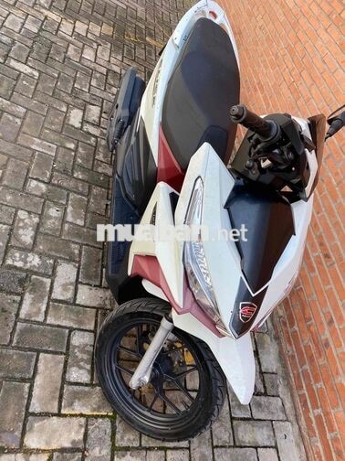Honda Click 2016 125cc trắng đen đỏ