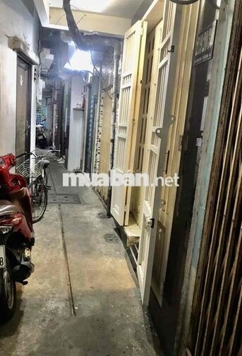 Nhà xinh còn mới cho thuê nguyên căn khu trung tâm Trần Hưng Đạo, Q1
