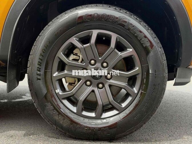 Ford Ranger Wildtrak 2022 78.xxx km Vàng luxe