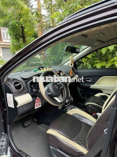 Toyota Rush 2021 7 chỗ 9 vạn Đen
