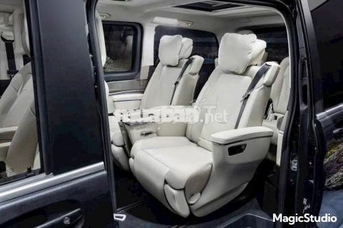 Xe Mercedes Benz V class V300 AMG 2026