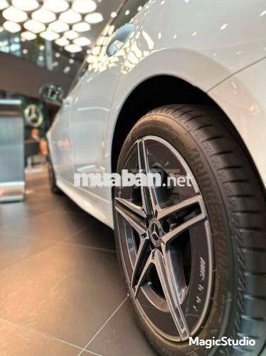 Xe Mercedes Benz C class C300 AMG 2026